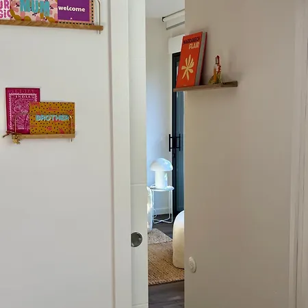 Duplex Moderne 2 Entre Et Commerces ! *