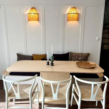 Duplex Moderne 2 Entre Et Commerces ! וימרה