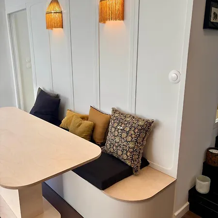 Duplex Moderne 2 Entre Et Commerces ! *